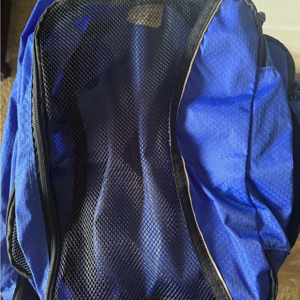 Set of 6 travel organizers plus three plastic bags